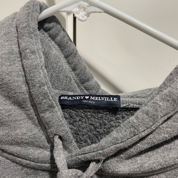 Brandy Melville grey cropped hoodie. One size fits all. - Picture 2 of 3